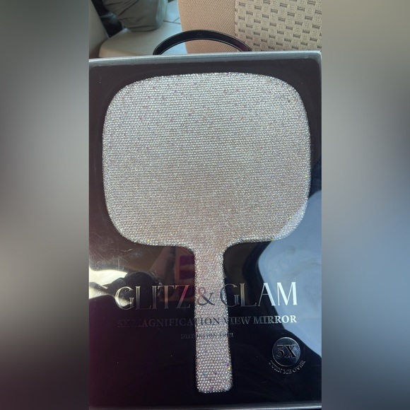 NEW GLITZ AND GLAM MIRRORS - Picture 2 of 4